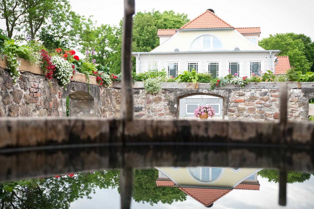 Botique & Spa Hotel Berkenes Manor Ziedkalne Exteriör bild
